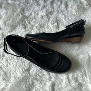 Aldo leather low heel wedge